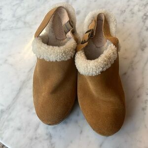 Madewell Heeled Clogs in Shearling Size 9
